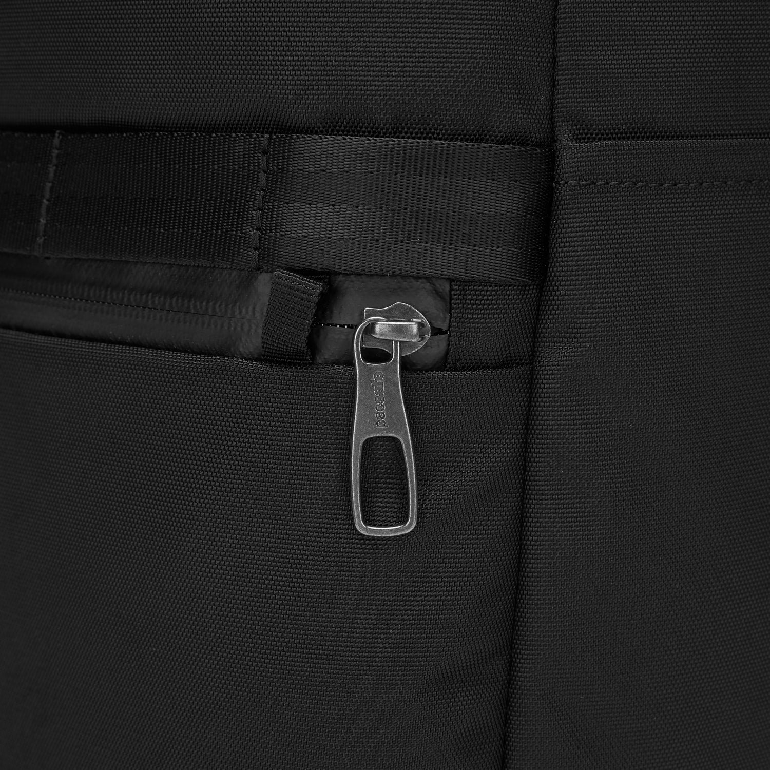 Product image of Pacsafe® X 25L anti-theft backpack Pacsafe® X 25L anti-theft backpack, Black