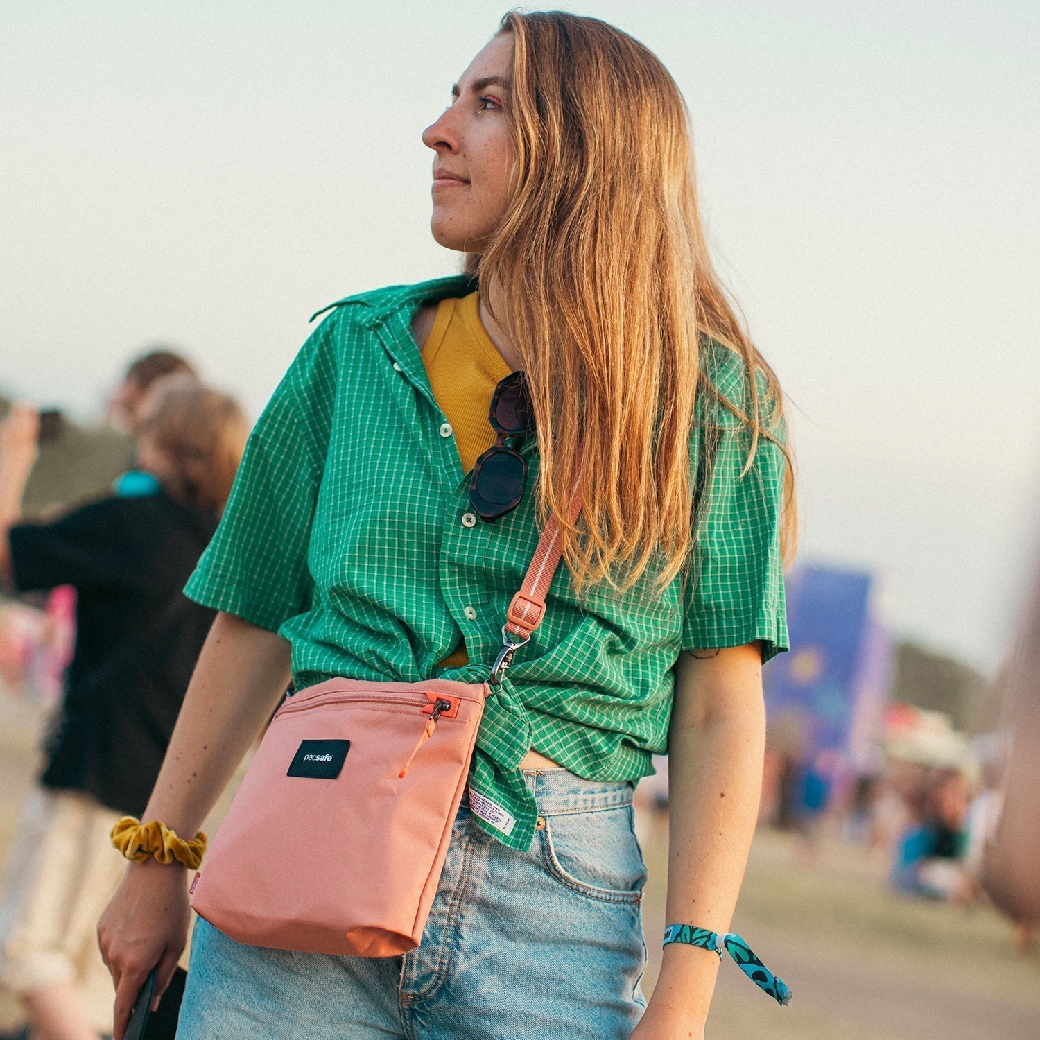 Product image of Pacsafe® GO anti-theft crossbody pouch Pacsafe® GO anti-theft crossbody pouch