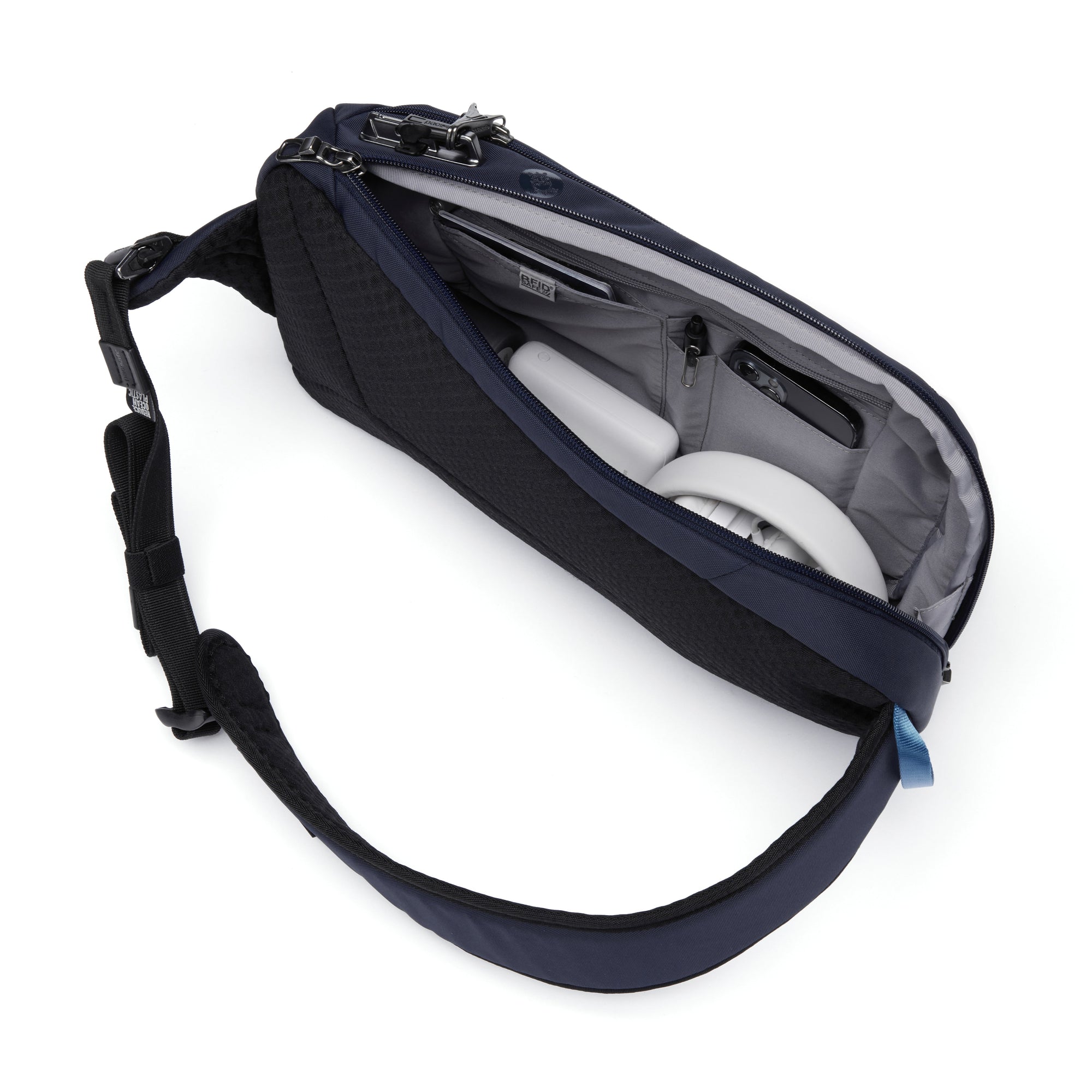 Product image of Pacsafe® V Tech anti-theft sling pack Pacsafe® V Tech anti-theft sling pack