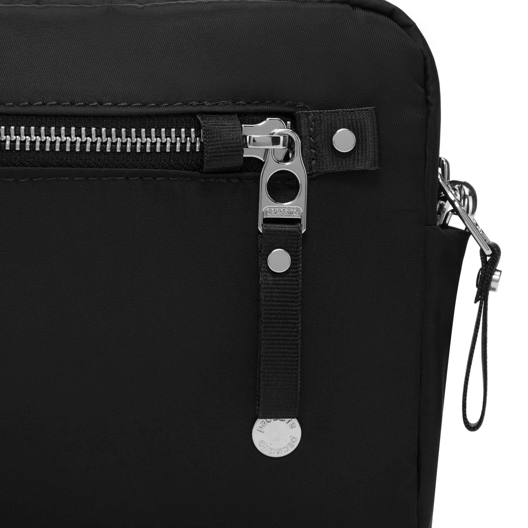 Product image of Pacsafe® W anti-theft 3-in-1 sling Pacsafe® W anti-theft 3-in-1 sling
