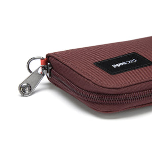 Product image of Pacsafe® RFIDsafe™ RFID blocking card wallet