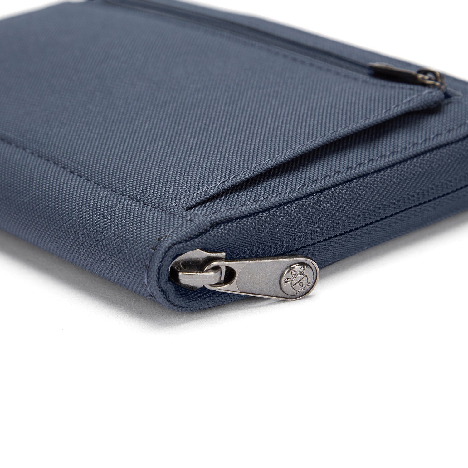 Product image of Pacsafe® RFIDsafe™ RFID blocking compact travel organizer Pacsafe® RFIDsafe™ RFID blocking compact travel organizer