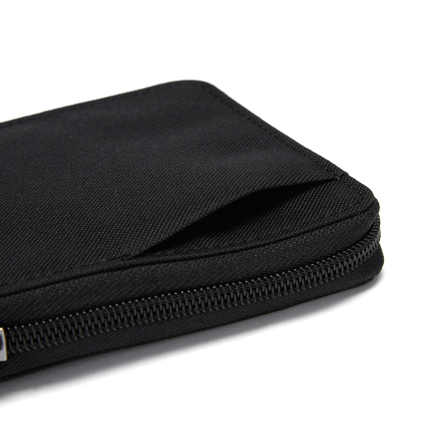 Product image of Pacsafe® RFIDsafe™ RFID blocking zip around wallet Pacsafe® RFIDsafe™ RFID blocking zip around wallet