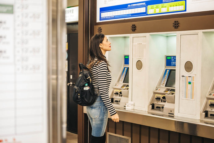 Top 5 Must-Have Travel Items with Travel Sisters, Travel Pockets