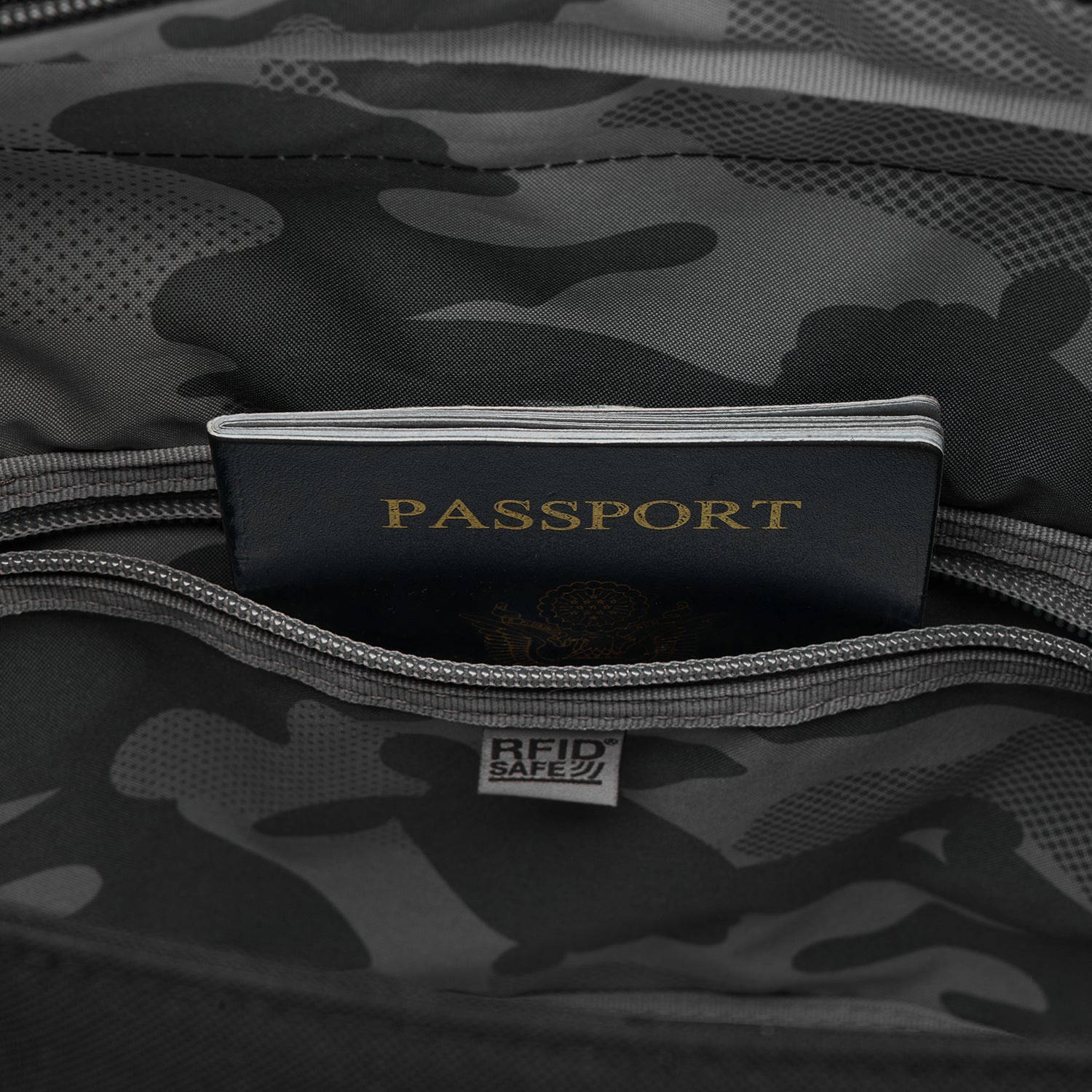 Pacsafe® GO Anti-Theft Totepack, Jet Black