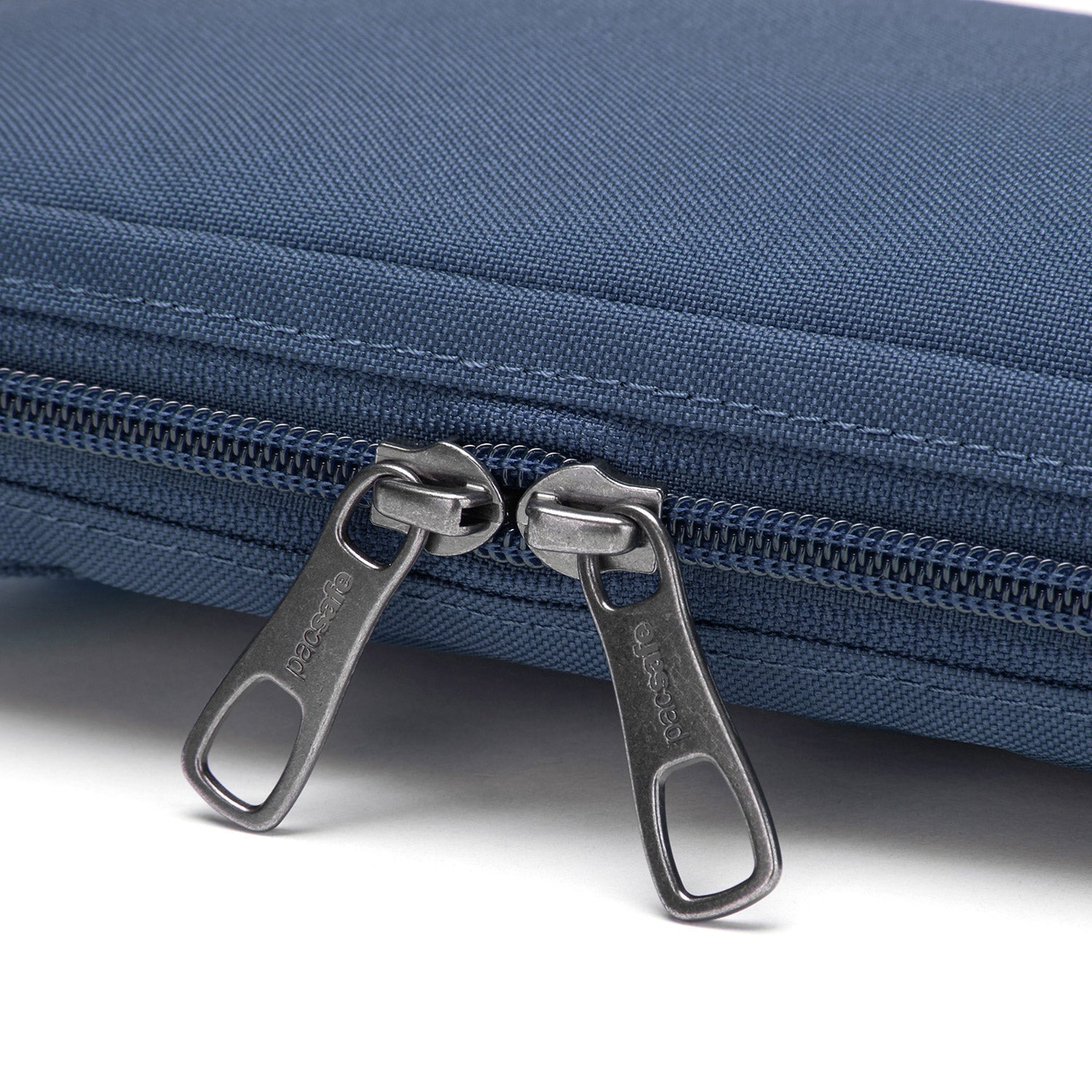 Pacsafe® RFIDsafe™ RFID blocking tech crossbody