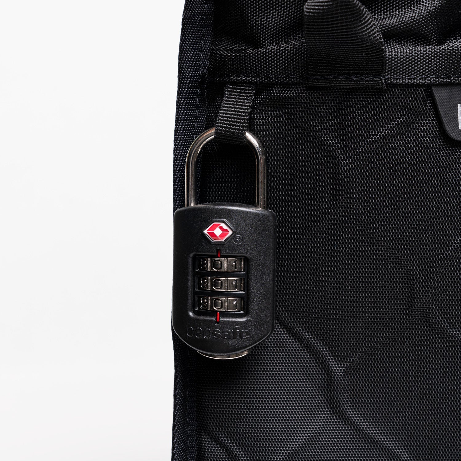 Pacsafe® Travelsafe® X15 anti-theft portable safe